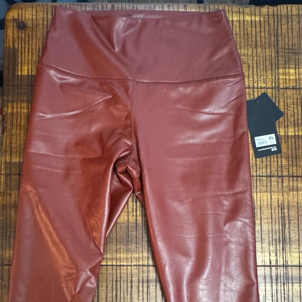 90 Degree By Reflex High-Waist Faux Leather Leggings in Burgundy - Picture 4 of 8